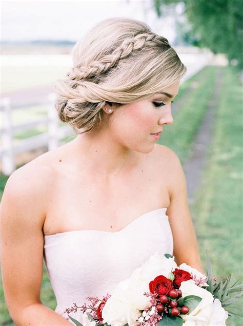 20 Long Wedding Hairstyles With Beautiful Details That Wow