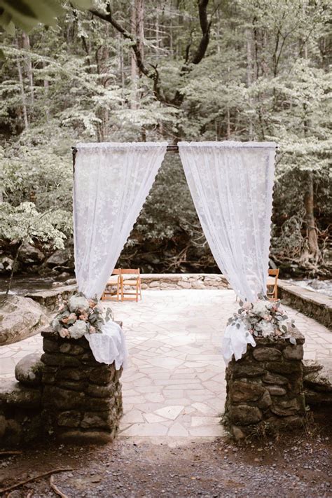 Our once in a lifetime wedding package is the perfect choice for you. Spence Cabin Wedding Venue | Smoky mountain wedding, Cabin ...