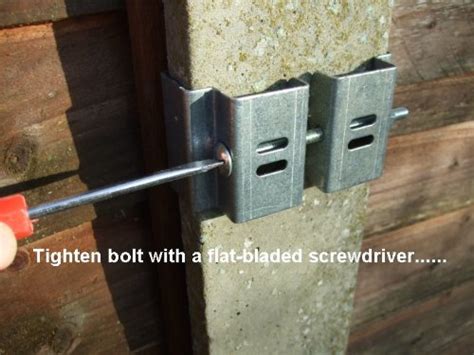 Postfix Slotted Concrete Fence Post Brackets To Fit 4 X 4 Posts 4
