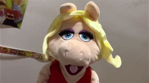 Miss Piggy Sings Show Yourself Youtube