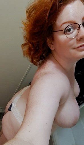 Redhead Lace Thong And Freckles Zdjęcie Porno Eporner