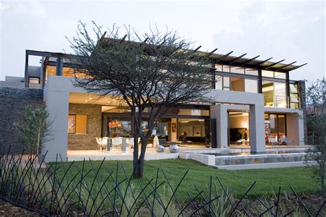 Renting a room with homestay in south africa offers host family accommodation, ideal for all types of travel including tourists, students, gap year, interns or city break weekenders. World of Architecture: Serengeti House; Mansions Of South ...
