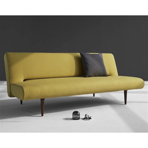 Pour des weekends festifs en famille ou entre amis, sous le signe de la convivialité. Canapé convertible Unfurl - Innovation Living