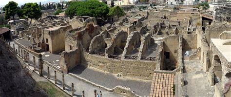 Guided Tour Of Pompeii Herculaneum And Naples Archaeological Museum