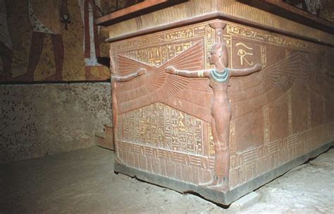 Nefertiti Granted The Resurrection Of Akhenaten Part Ii María Rosa Valdesogo