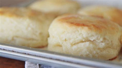 Easy Southern Buttermilk Biscuits Recipe Divas Can Cook
