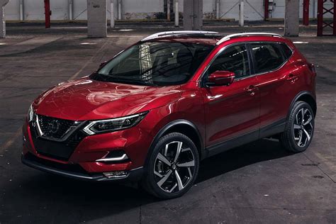 The 2020 nissan rogue sport is a handsome crossover with a fairly low price. 2020 Nissan Rogue Sport Review - Autotrader