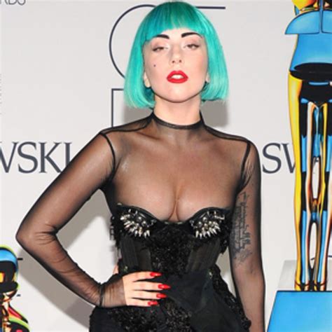 Lady Gaga Named Fashion Icon At 2011 Cfda Awards E Online