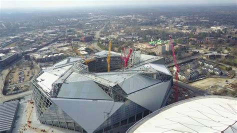 Jumat, 12 juli 2019 08:44. Mercedes Benz Stadium by Drone-New Atlanta Falcons Stadium ...