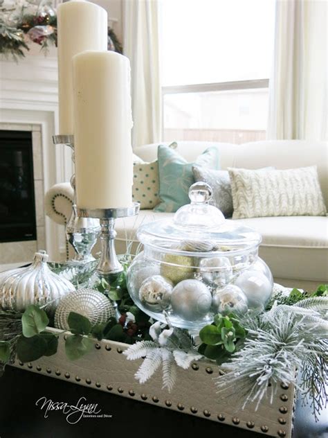 The christmas table must exude hospitality for the guests and impose certain elegance. Nissa-Lynn Interiors: Holiday Coffee Table Decor
