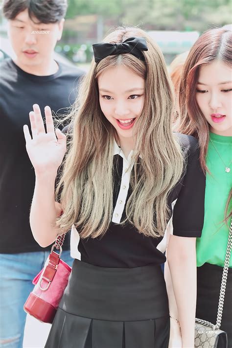It is a part of the blackpink fanbase and information may not necessarily be considered official or verified by yg entertainment or the blackpink members. Jeandeukkie | Blackpink, Blackpink jennie, Black pink