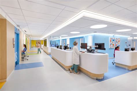 Cedars Sinai Medical Center Saperstein Critical Care Tower Plaza