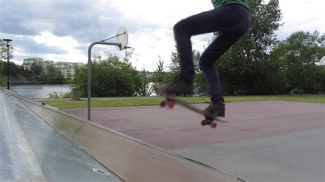 Skatehack: Sonify your skate tricks | Make: