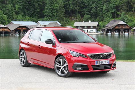 Retrouvez tous les peugeot 30d'occasion, le monospace familial. Essai vidéo - Peugeot 308 restylée (2017) : toujours le ...