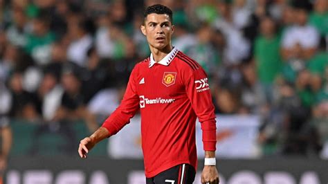 Cristiano Ronaldo To Leave Manchester United Star Receives Huge Update