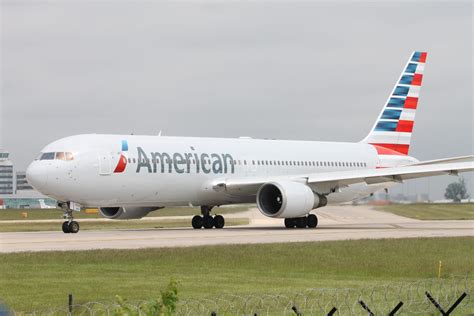 Old Livery Vs New Livery Challenge American Airlines Airport Spotting