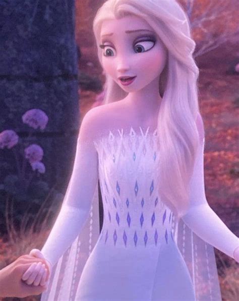 Elsa Hair Down 15 New Frozen 2 Hd Wallpapers With Elsa In White Dress