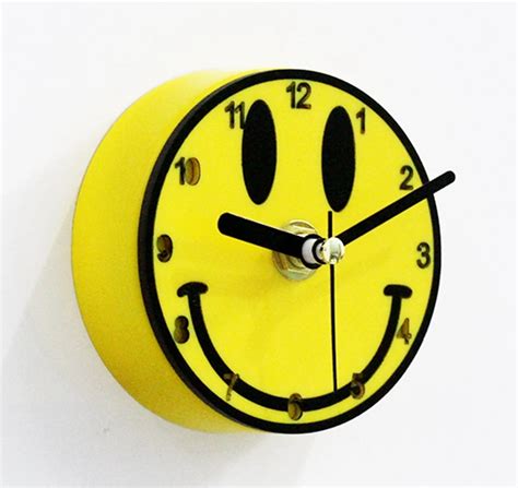 Creative Cute Smiley Face Clock 3d Fridge Magnets World Tourism
