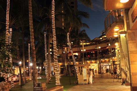 The 10 Best Bars In Waikiki Honolulu