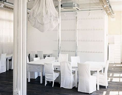 Explore yunholland's photos on flickr. Unique Logic of Maison Margiela's White Space in 2020 ...