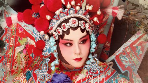 Soak Up On Classic Chinese Opera Shows By Yimo A Renowned Opera Singer