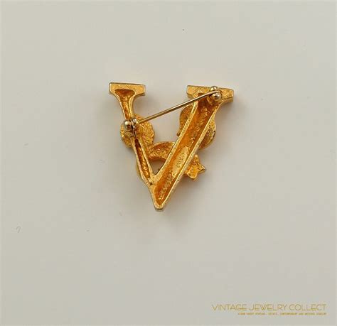 Vintage Avon Gold Tone Letter A Pin Vintage Jewerly Collectvintage Jewerly Collect