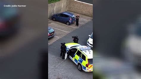 Armed Police Swoop On A Suspect Car Video Dailymotion