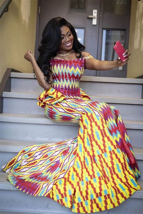 Follow us for more ntoma/kente bridal styles d.m/email for advertisement. African styles gallery: COOL KENTE STYLES WE ARE CRUSHING ON