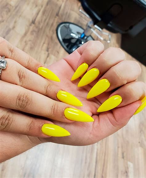 Best Yellow Nail Art Designs for Summer 2019| Stylish Belles Share you most favorite yellow nail art ideas.