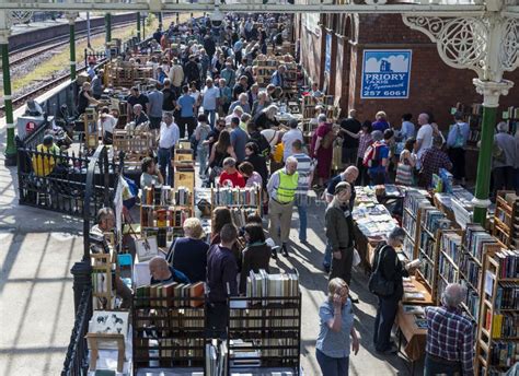 Stall Holders And Shoppers At Tynemouth Market Editorial Photography