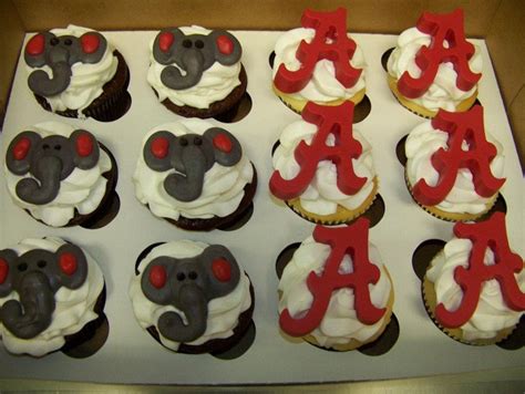 Alabama Cupcakes For My Sons 16th Bday Alabama Cakes Sport Cakes
