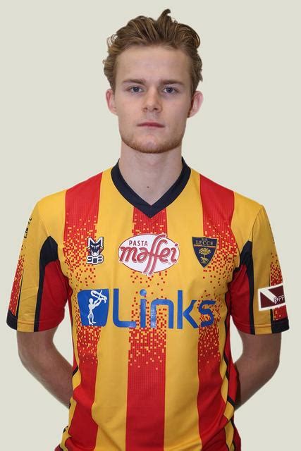 Lecce page) and competitions pages (champions league, premier league and more than 5000 competitions from 30+ sports. MortenHjulmand