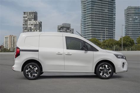 Nissan Townstar Is New Electric Commercial Vehicle Techzle