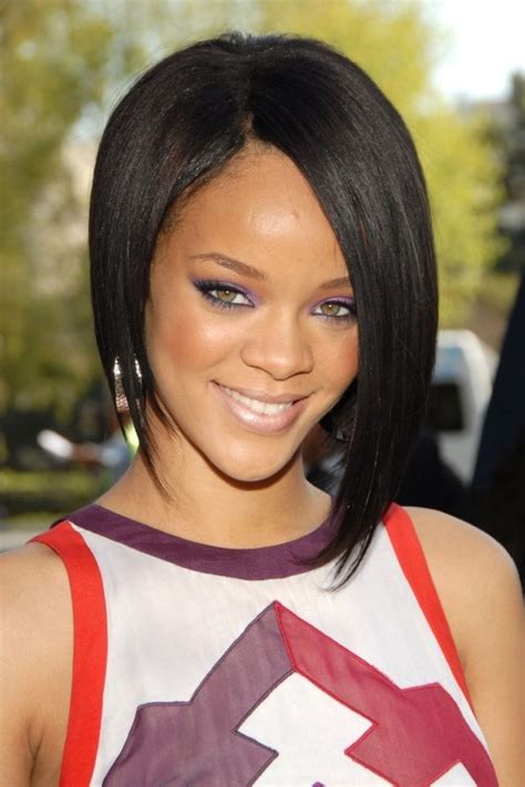 Ganti Gaya Rambut Tiap Tahun Ini Transformasi Penampilan Rihanna Yang Selalu Curi Perhatian