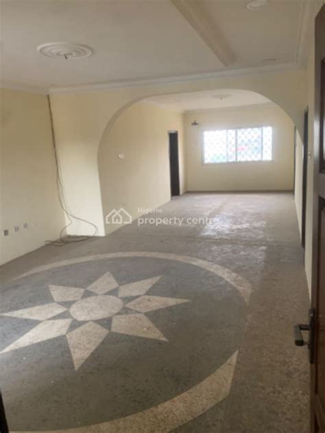 For Rent Very Spacious And Standard 3 Bedroom Sabo Yaba Lagos 3 Beds 3 Baths Ref 1685093