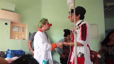 Reportaje Sobre Mondongo El Payaso Que Alegra A Los Pacientes De Los Hospitales Venezolanos