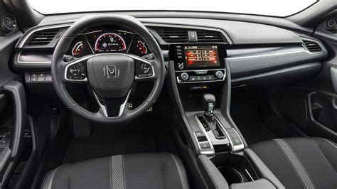 2019 Honda Civic Uae Lx Sport Price Review And Specs Autodriftae