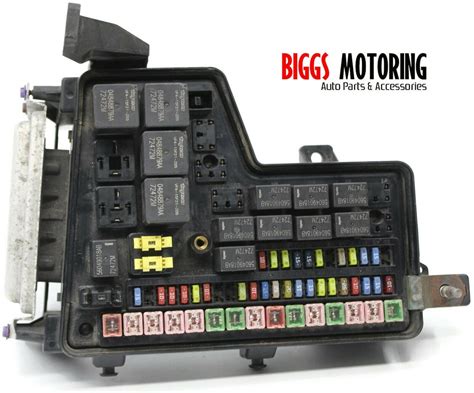 2002 2005 Dodge Ram 1500 Tipm Integrated Fuse Box Module P56049680aa