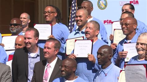 Cmc Inmates Receive Job Certificates Apprenticeships