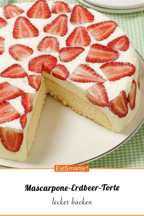 750 g erdbeeren, 3 eier, 3 el heißes wasser, 175 g zucker, 100 g mehl, 1 tl backpulver, 500 g mascarpone, 250 g quark (20%), 1 päck. Mascarpone-Erdbeer-Torte | Rezept | Erdbeer torte, Erdbeer ...