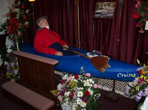 16 Of The Funniest Coffins Of All Time