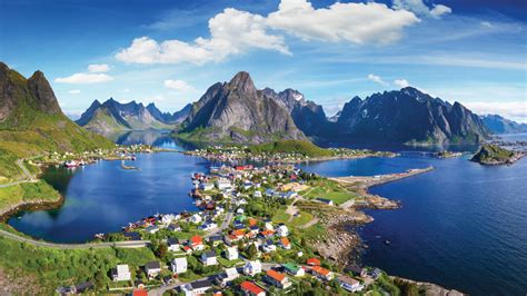 Why You Should Travel To Norways Lofoten Islands