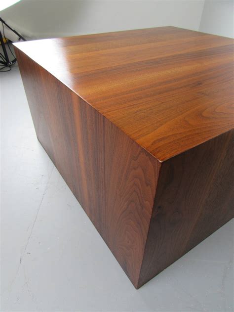 With millions of unique furniture, décor, and housewares options, we'll help you find the perfect solution for your style. Handsome Walnut Cube Coffee Table by Milo Baughman for Directional, 1970s at 1stdibs