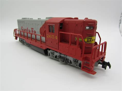 Ahm Gp 18 Santa Fe Railroad 2654 Ho Scale Locomotive Ready To Run In