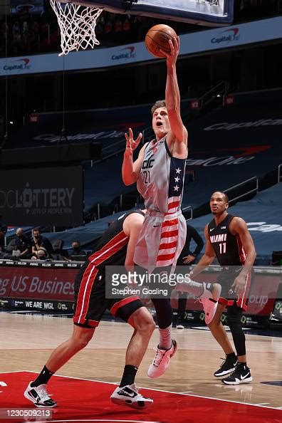 Moritz Wagner Of The Washington Wizards Drives To The Basket Against