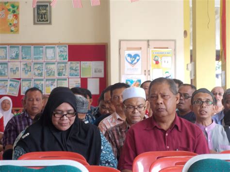 Koperasi ini beranggotakan para pegawai negeri baik pegawai pusat maupun daerah. KOPERASI PEGAWAI-PEGAWAI KERAJAAN BANDAR BAHARU KEDAH BHD.