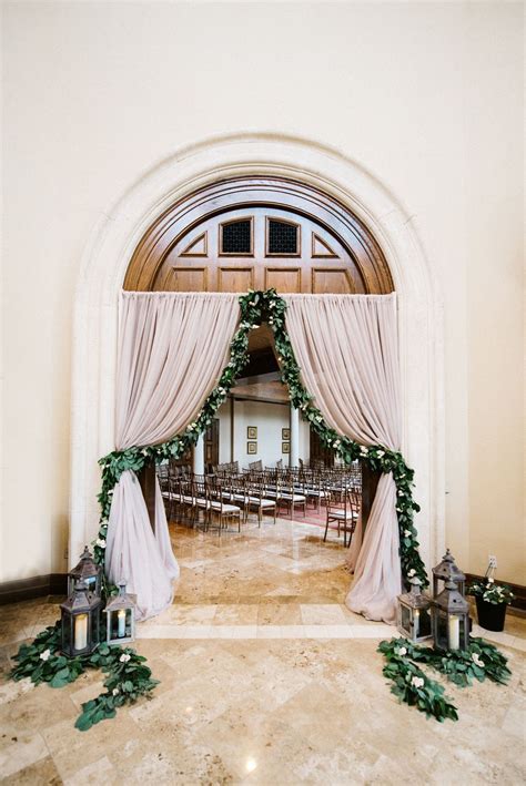 30 Lovely Reception Entrance Decor Youll Love It Wedding Reception