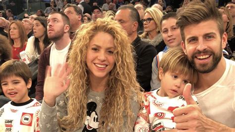 Shakira doesn't want to marry gerard piqué. Shakira y Piqué disfrutan de la NBA en el Madison Square ...