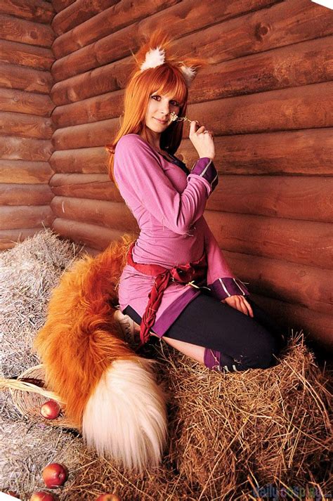 Holo From Spice And Wolf Daily Cosplay Com Cosplay Girls Cute