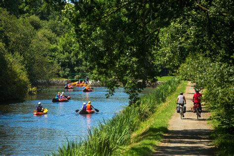 In the center, the 144 m tall tour bretagne, the nantes points of interest: The canal from Nantes to Brest by bike